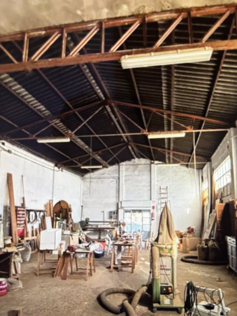 • Venta de inmuebles en Denia nave